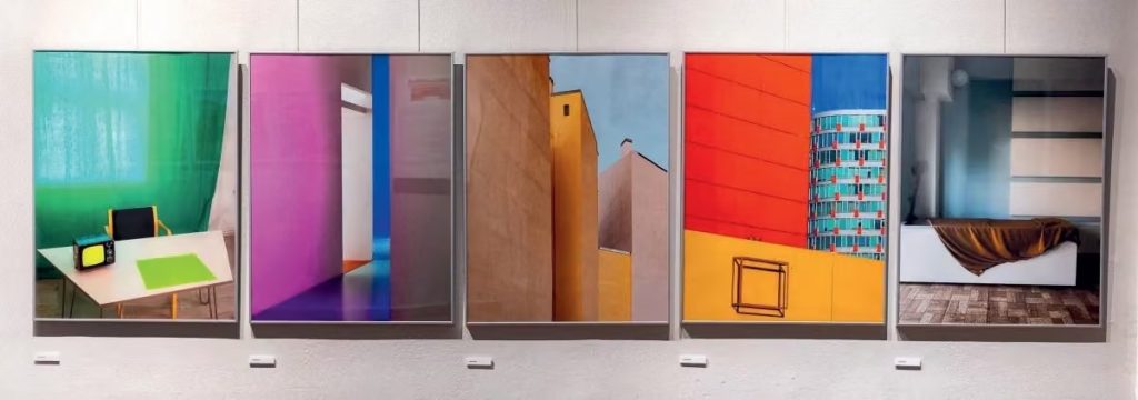 Virginijus Kinčinaitis „Gilūs paviršiai“, parodos fragmentas. Nuotrauka: A. Lamauskas.