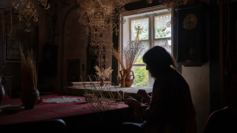 Monika Požerskytė-Kalvelė – „Šiaudinis sodas ir jo žmogus“